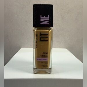 🩷5/$10 Maybelline Fit Me Dewy + Smooth Foundation - Warm Honey